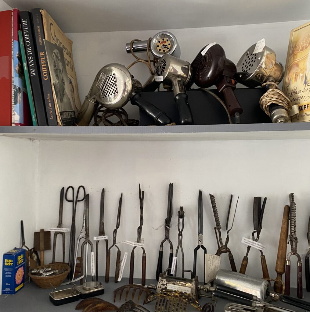 outils de coiffure histoire